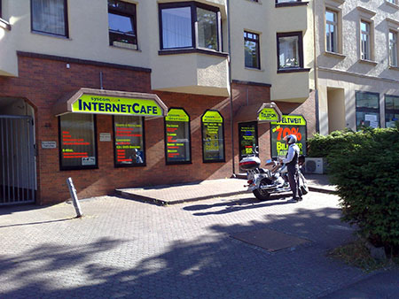 Syscomplus InternetCafe Parkplatz